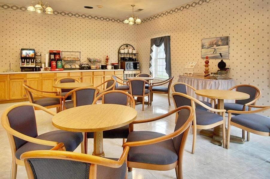 Bourbon Capital Inn Бардстаун Экстерьер фото