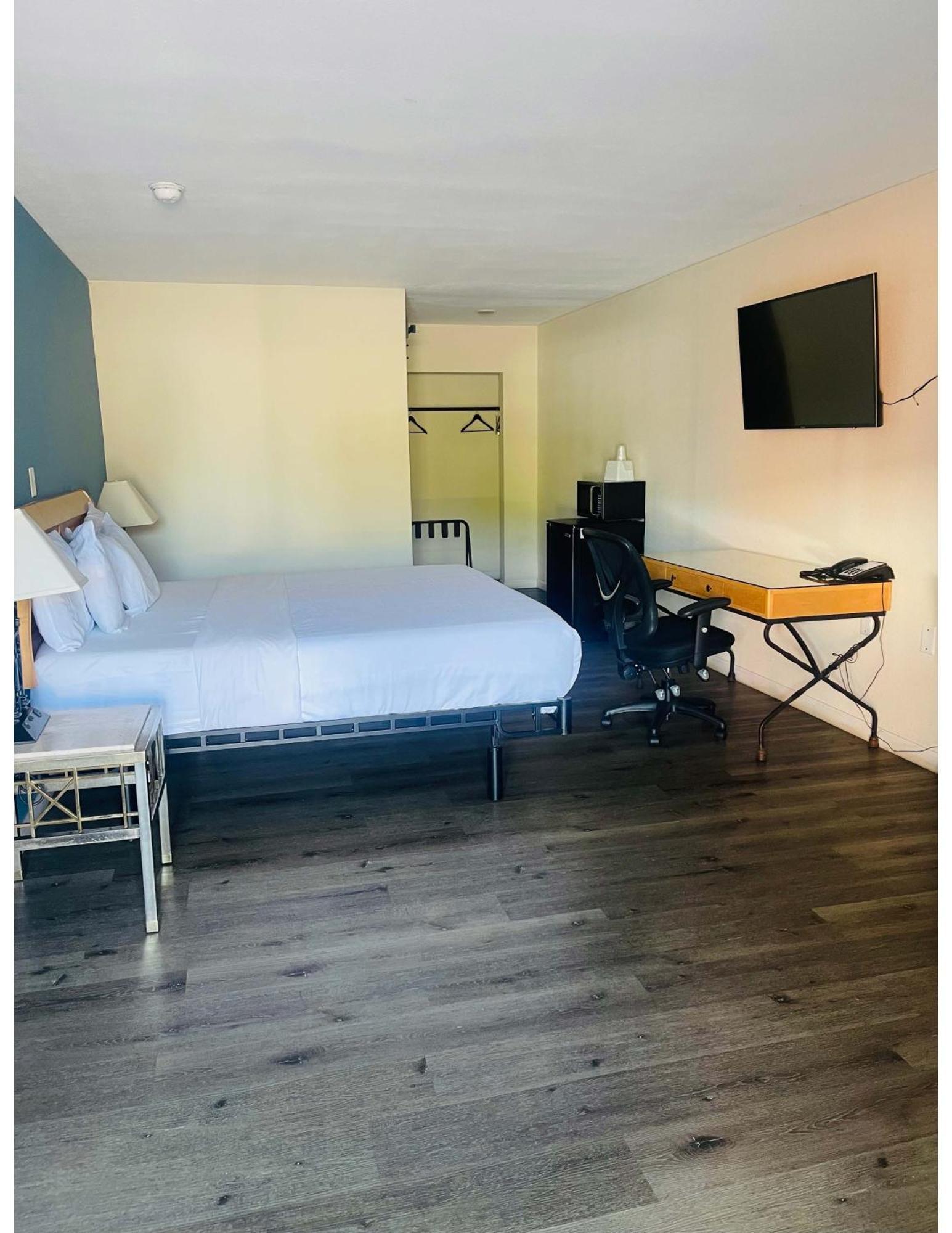 Bourbon Capital Inn Бардстаун Экстерьер фото