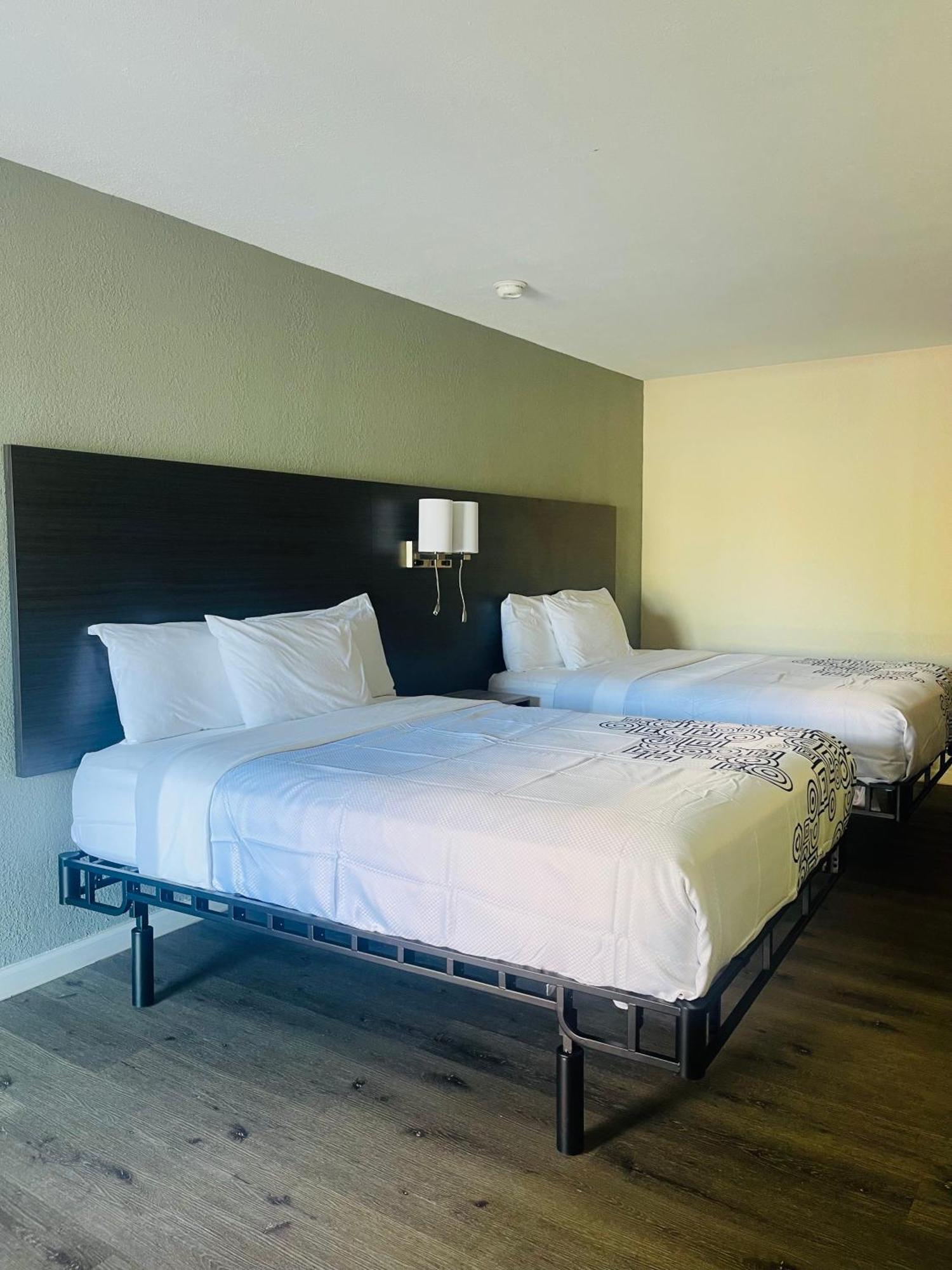 Bourbon Capital Inn Бардстаун Экстерьер фото