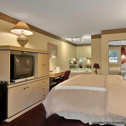 Bourbon Capital Inn Бардстаун Экстерьер фото